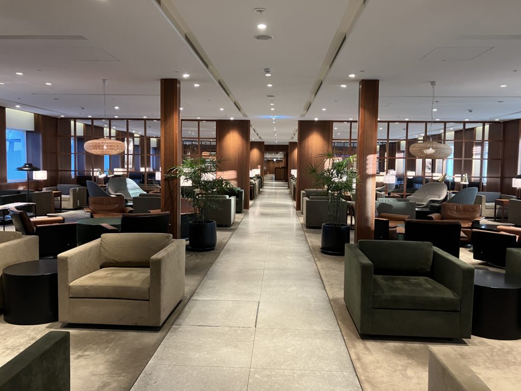 Cathay Pacific Lounge (TPE)